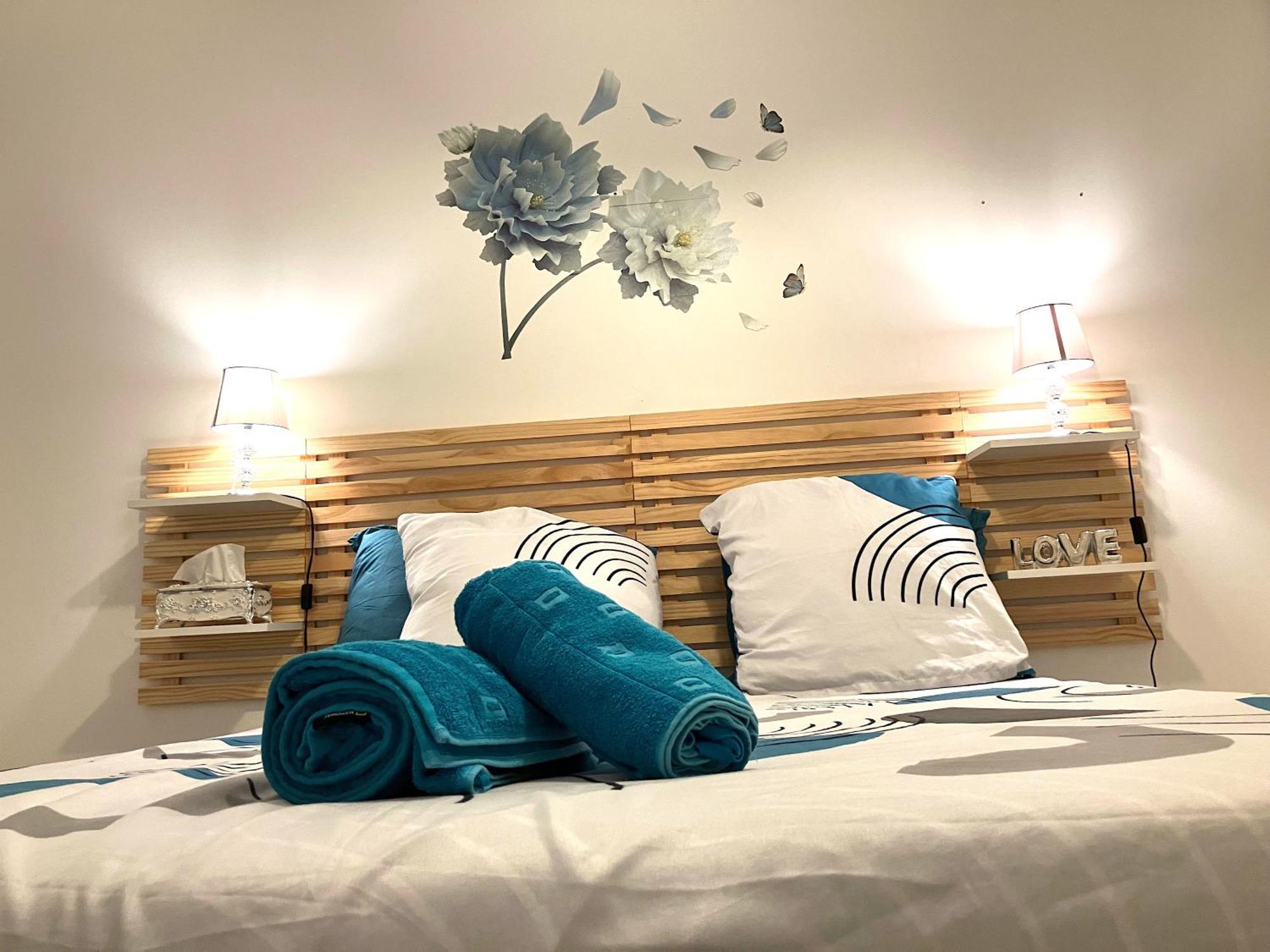 Snowqueen Hotel Apartment Paris-Disney Chelles  Εξωτερικό φωτογραφία