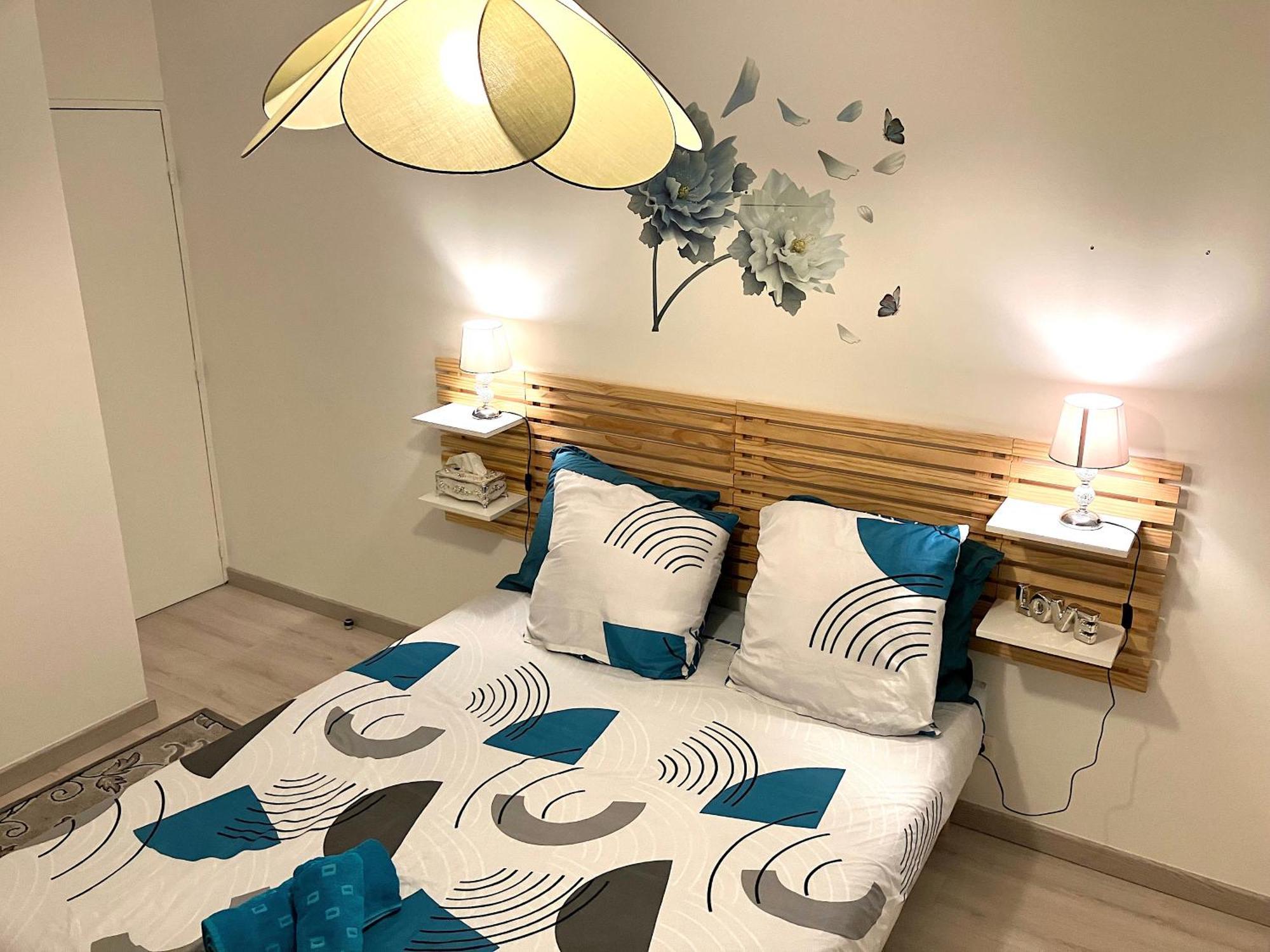 Snowqueen Hotel Apartment Paris-Disney Chelles  Εξωτερικό φωτογραφία