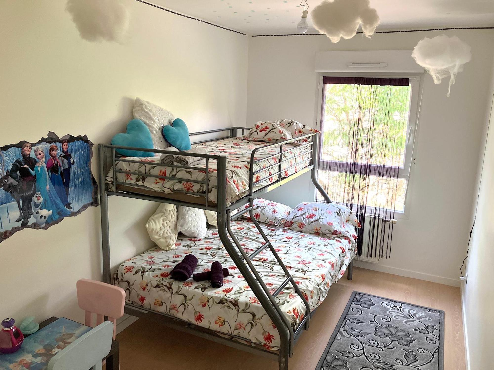 Snowqueen Hotel Apartment Paris-Disney Chelles  Εξωτερικό φωτογραφία