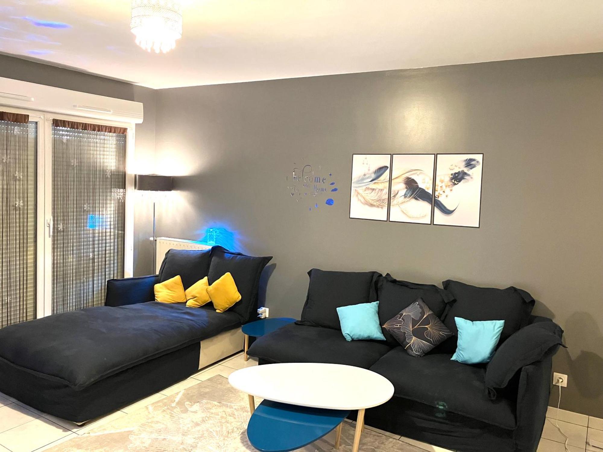 Snowqueen Hotel Apartment Paris-Disney Chelles  Εξωτερικό φωτογραφία