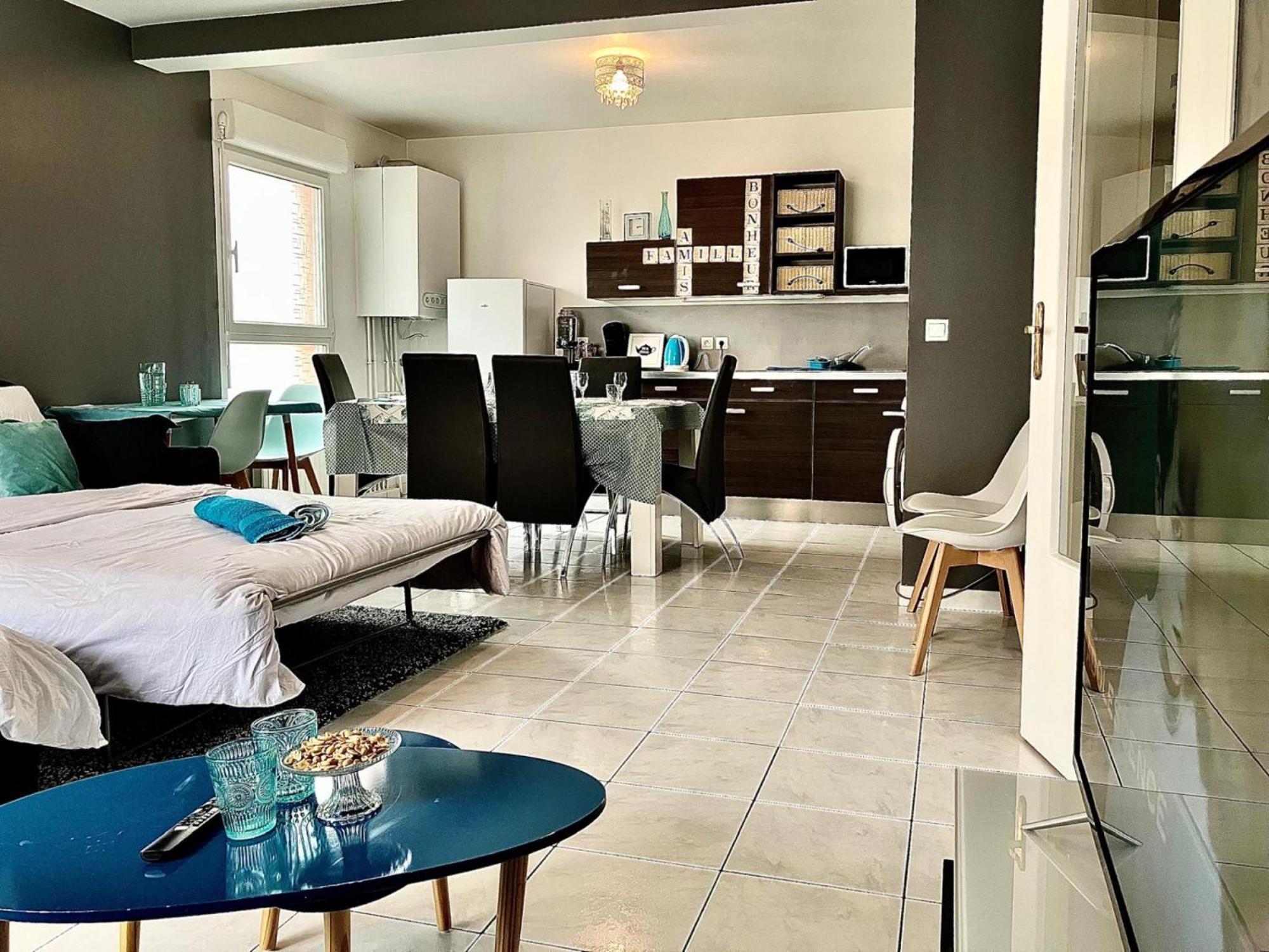 Snowqueen Hotel Apartment Paris-Disney Chelles  Εξωτερικό φωτογραφία