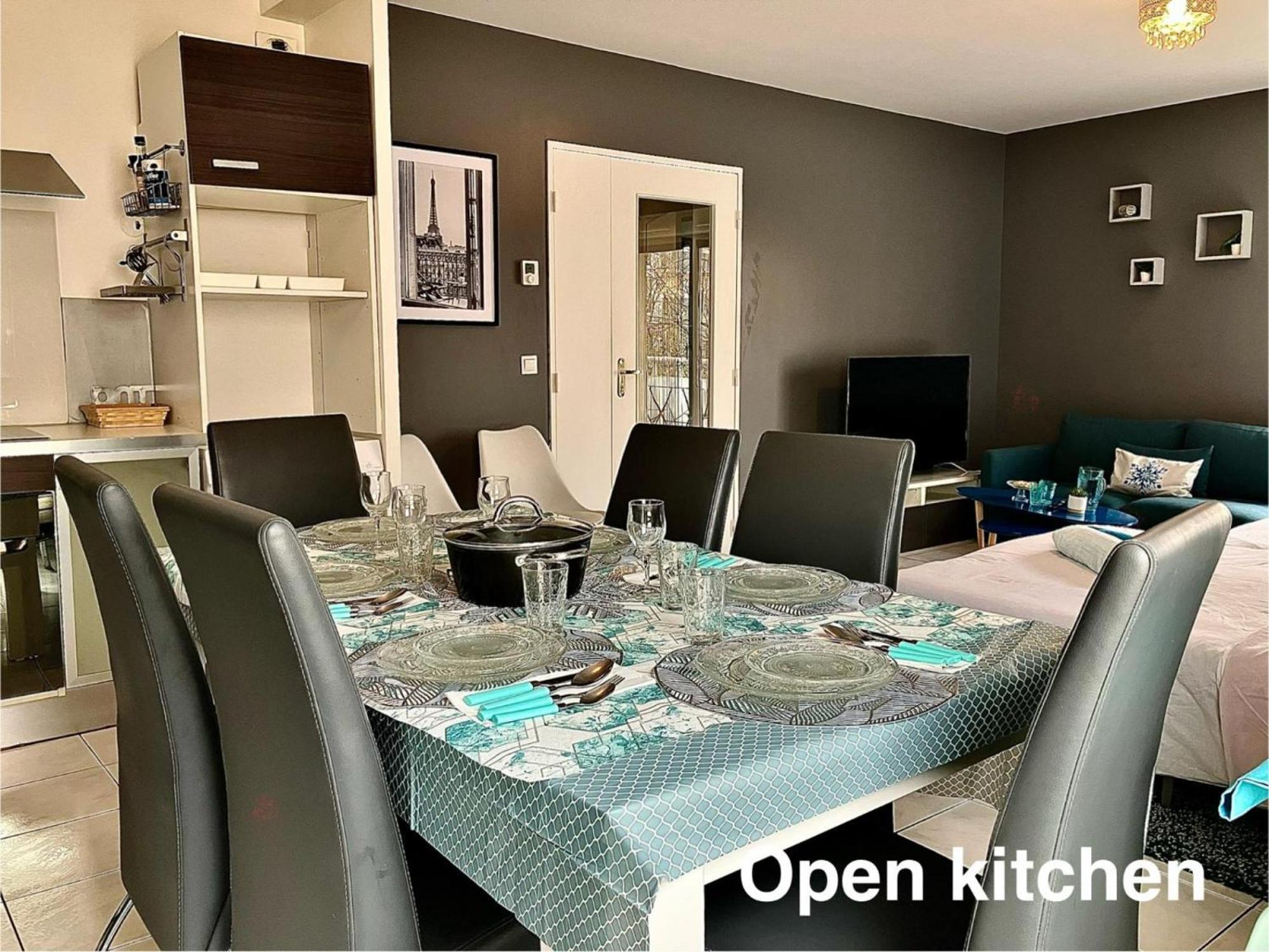 Snowqueen Hotel Apartment Paris-Disney Chelles  Εξωτερικό φωτογραφία