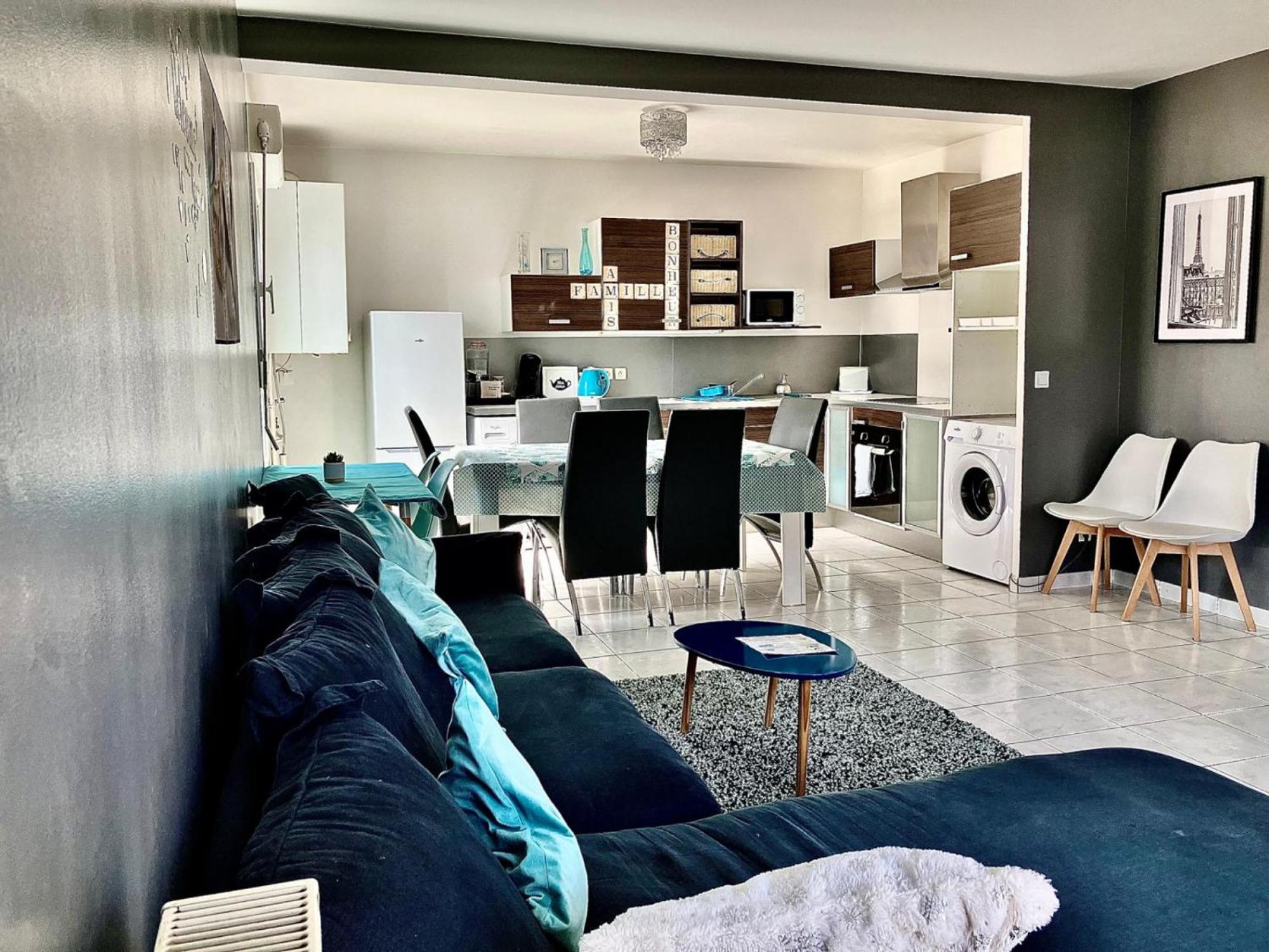 Snowqueen Hotel Apartment Paris-Disney Chelles  Εξωτερικό φωτογραφία